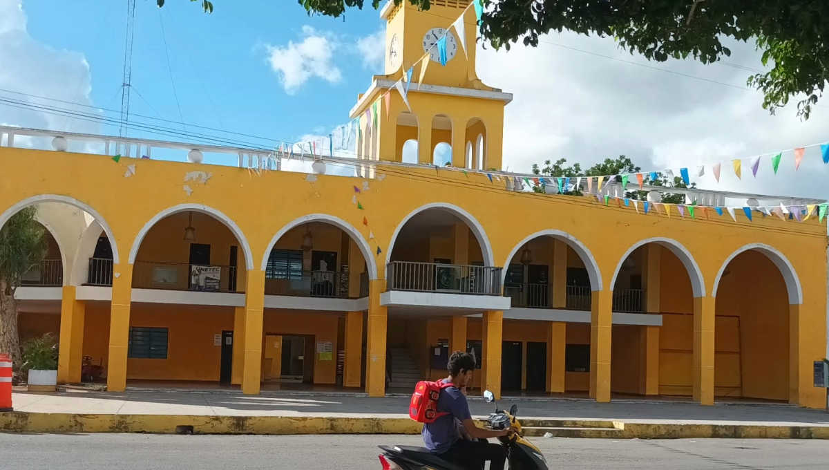 Lugareños exhortan a las autoridades municipales a que hagan una mejor organización policiaca Lugareños exhortan a las autoridades municipales a que hagan una mejor organización policiaca