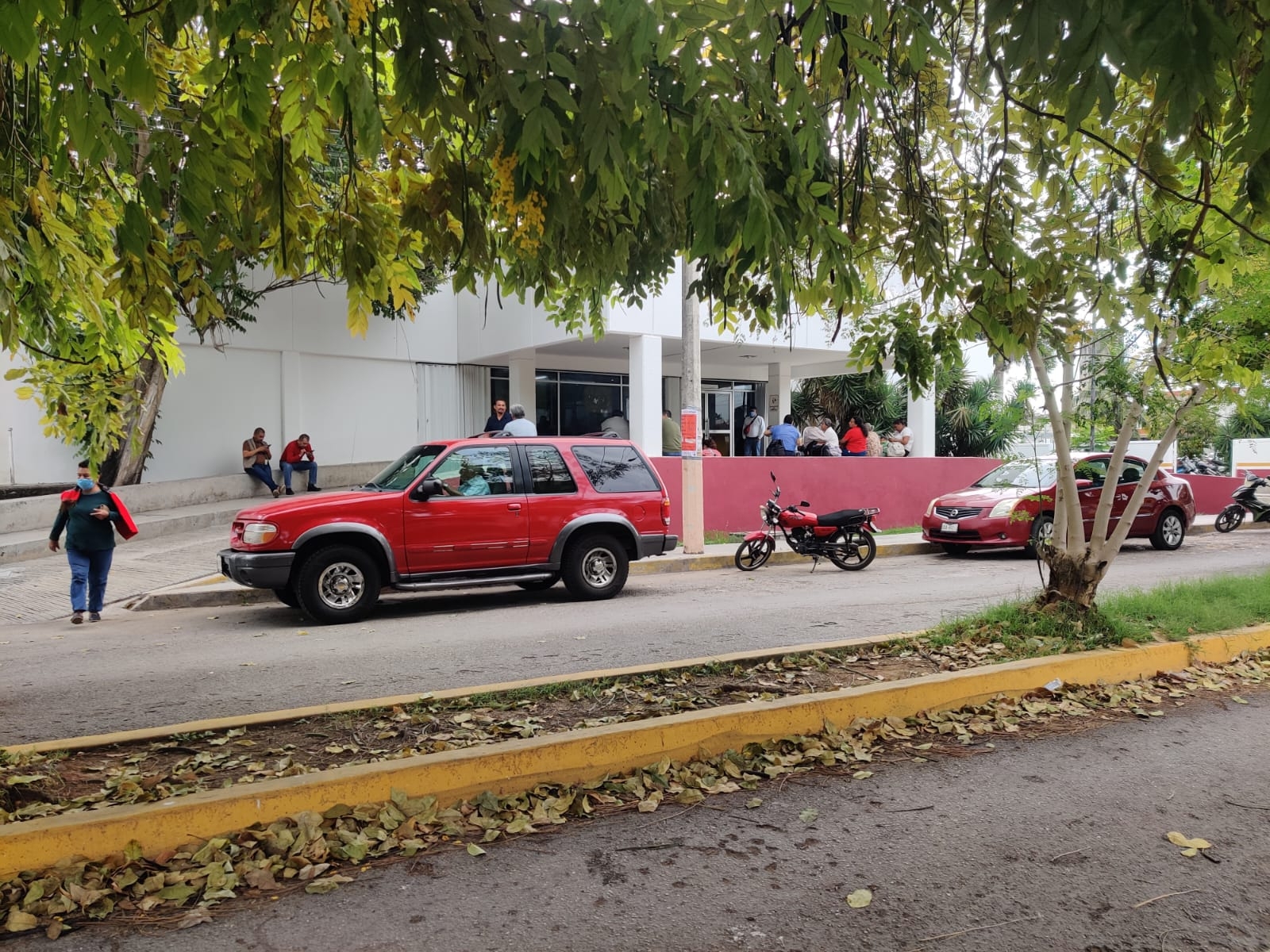 Hospitales saturados en Chetumal: Ciudadanos exigen mejor atención médica