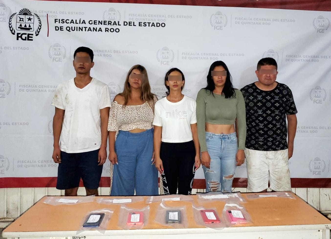 Los cinco detenidos permanecerán bajo resguardo de la FGE Quintana Roo Los cinco detenidos permanecerán bajo resguardo de la FGE Quintana Roo