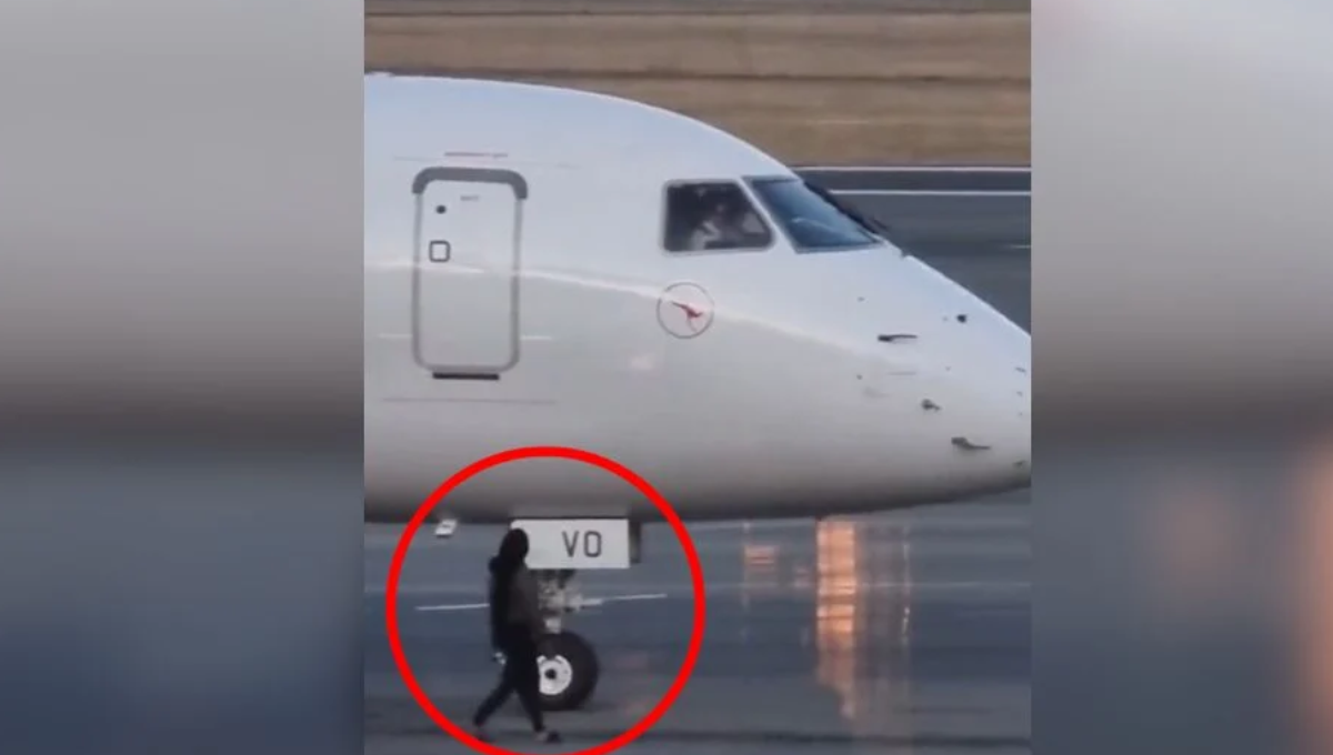 El vuelo estaba cerrado, pero la pasajera llegó a la pista. Foto: Especial El vuelo estaba cerrado, pero la pasajera llegó a la pista. Foto: Especial