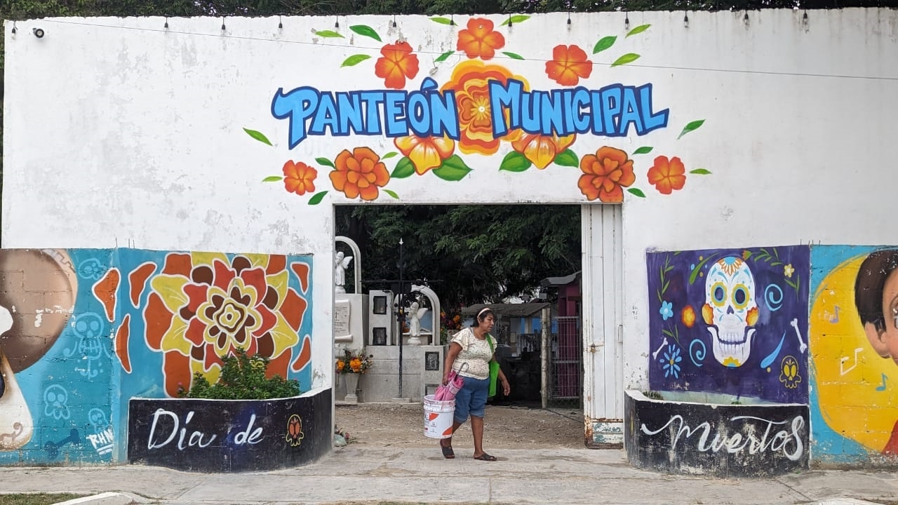 La celebración se realizaría al aire libre, cerrando la avenida Coahuila Norte, frente al cementerio. La celebración se realizaría al aire libre, cerrando la avenida Coahuila Norte, frente al cementerio.