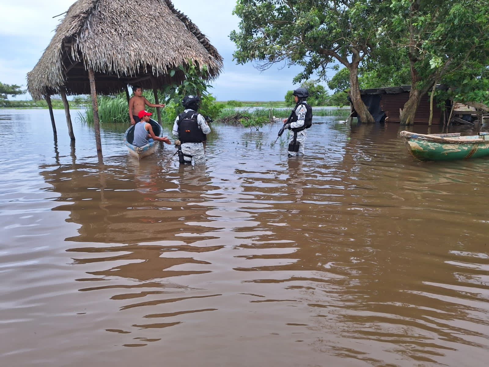 Las crecidas de los ríos en Veracruz han generado algunas afectaciones a diversos municipios