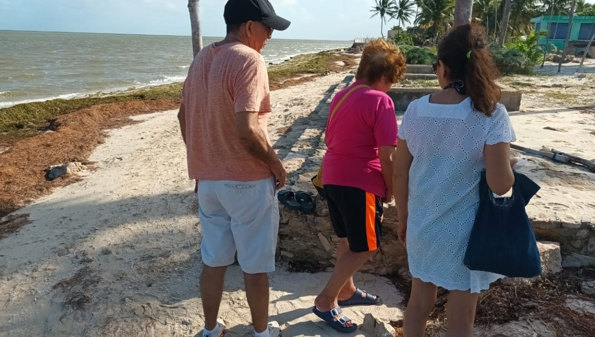 Los habitantes explicaron que desde que el primer frente frío golpea la costa, la afluencia decae junto con la actividad marina Los habitantes explicaron que desde que el primer frente frío golpea la costa, la afluencia decae junto con la actividad marina