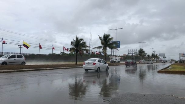 Las constantes precipitaciones que se registran desde hace más de 48 horas no han sido tan fuertes que puedan generar inundaciones o deslaves, como ya ha ocurrido. Las constantes precipitaciones que se registran desde hace más de 48 horas no han sido tan fuertes que puedan generar inundaciones o deslaves, como ya ha ocurrido.