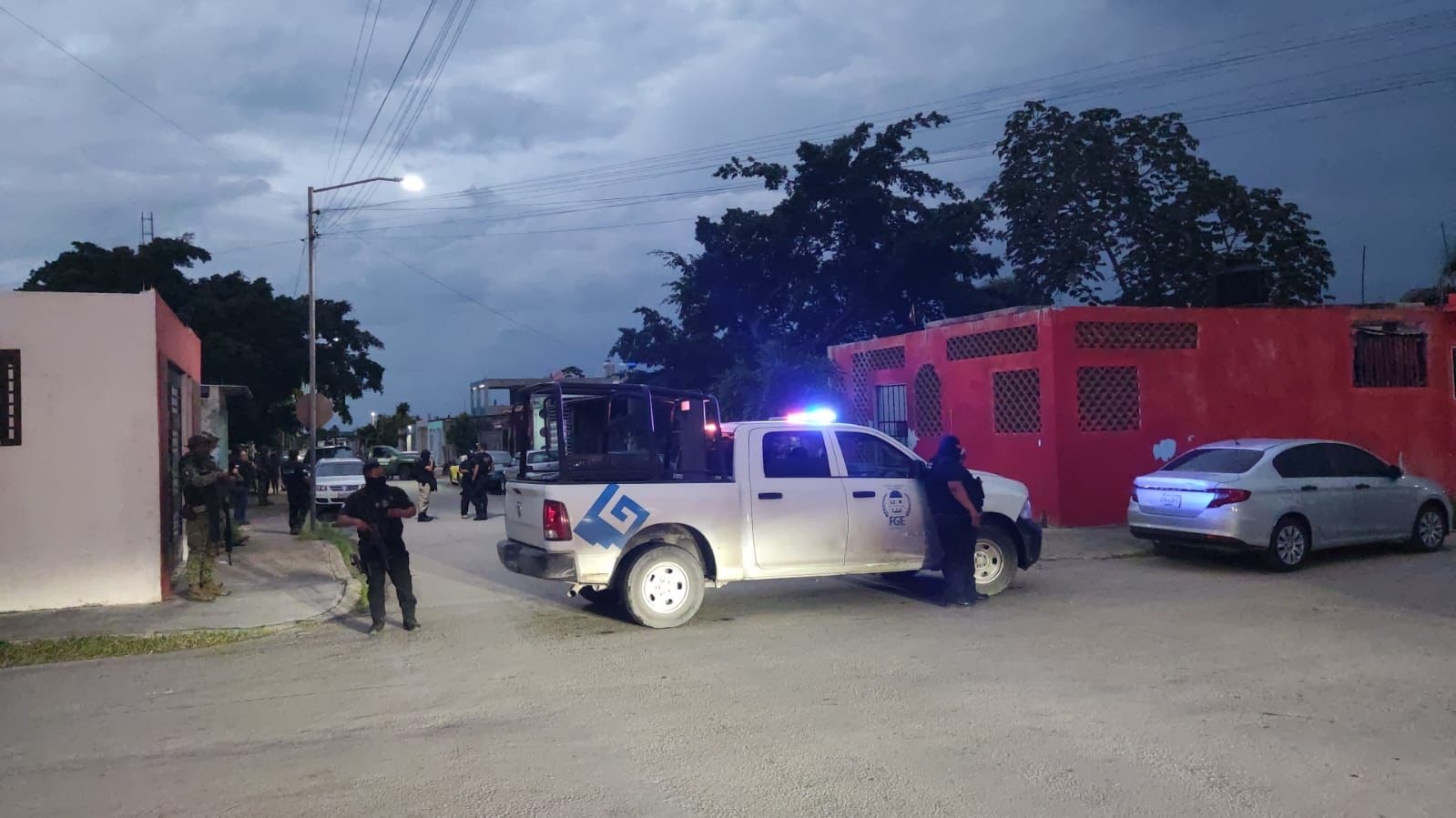 Las autoridades todavía no han brindado información oficial sobre este operativo, ni confirmaron la presencia de drogas.