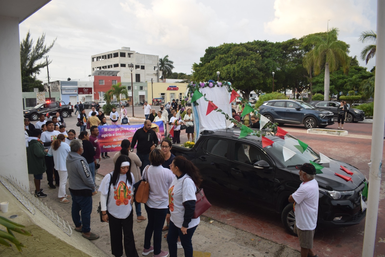 Peregrinos recorrieron las calles de sus municipios
