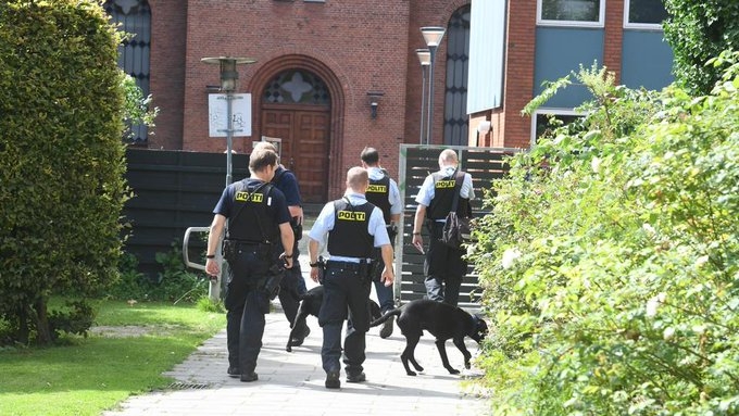 La policía danesa logró la detención de tres personas en Dinamarca y una en Holanda, sospechosas de actividades teroristas La policía danesa logró la detención de tres personas en Dinamarca y una en Holanda, sospechosas de actividades teroristas