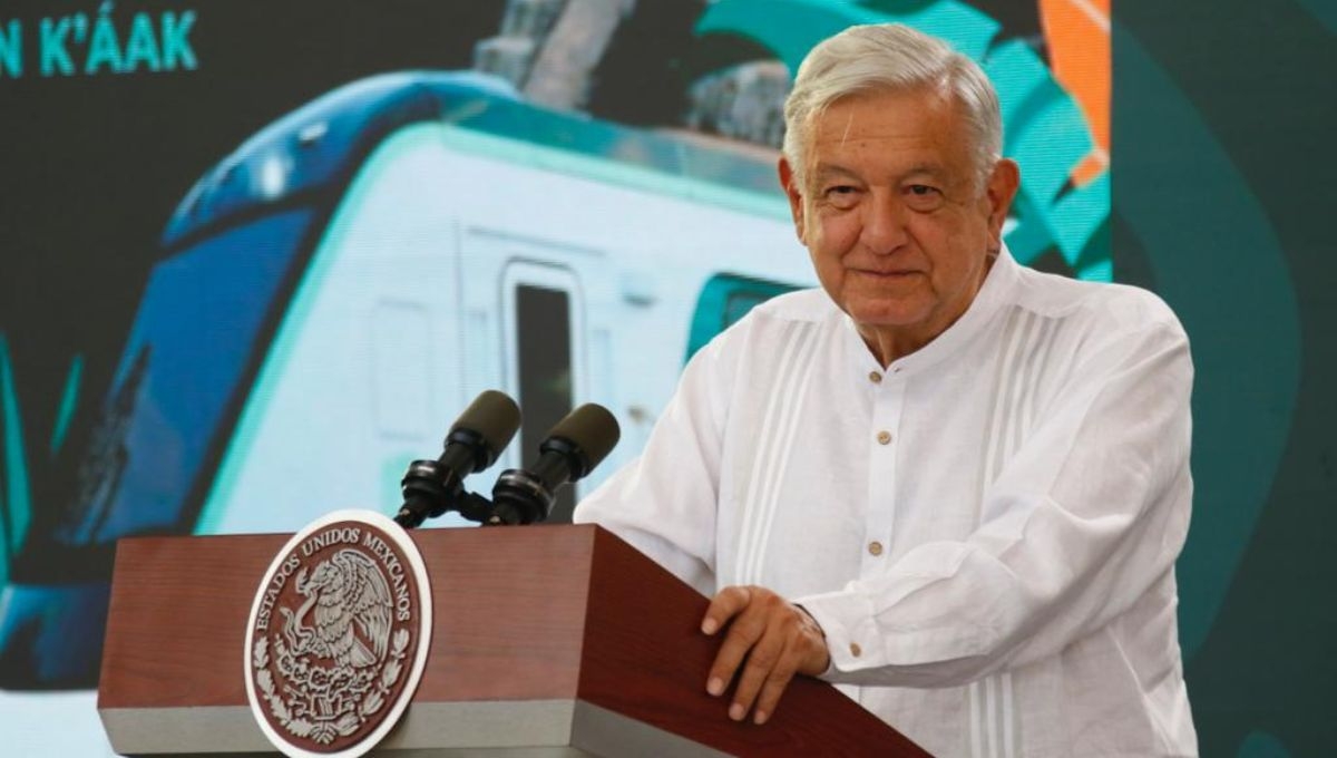 AMLO llegó a Cancún poco antes de las 6 de la tarde