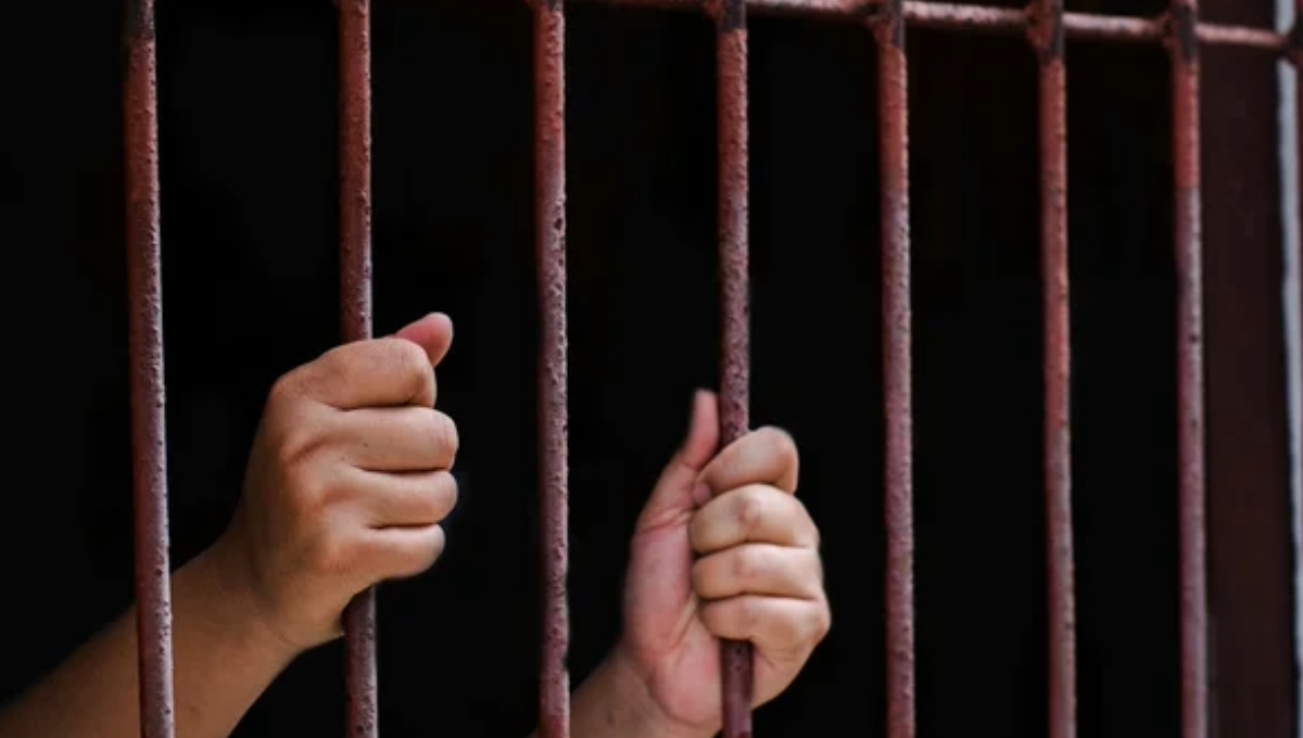 En la audiencia realizada en el Centro de Justicia Oral de Mérida se le otorgó la medida cautelar de prisión preventiva En la audiencia realizada en el Centro de Justicia Oral de Mérida se le otorgó la medida cautelar de prisión preventiva