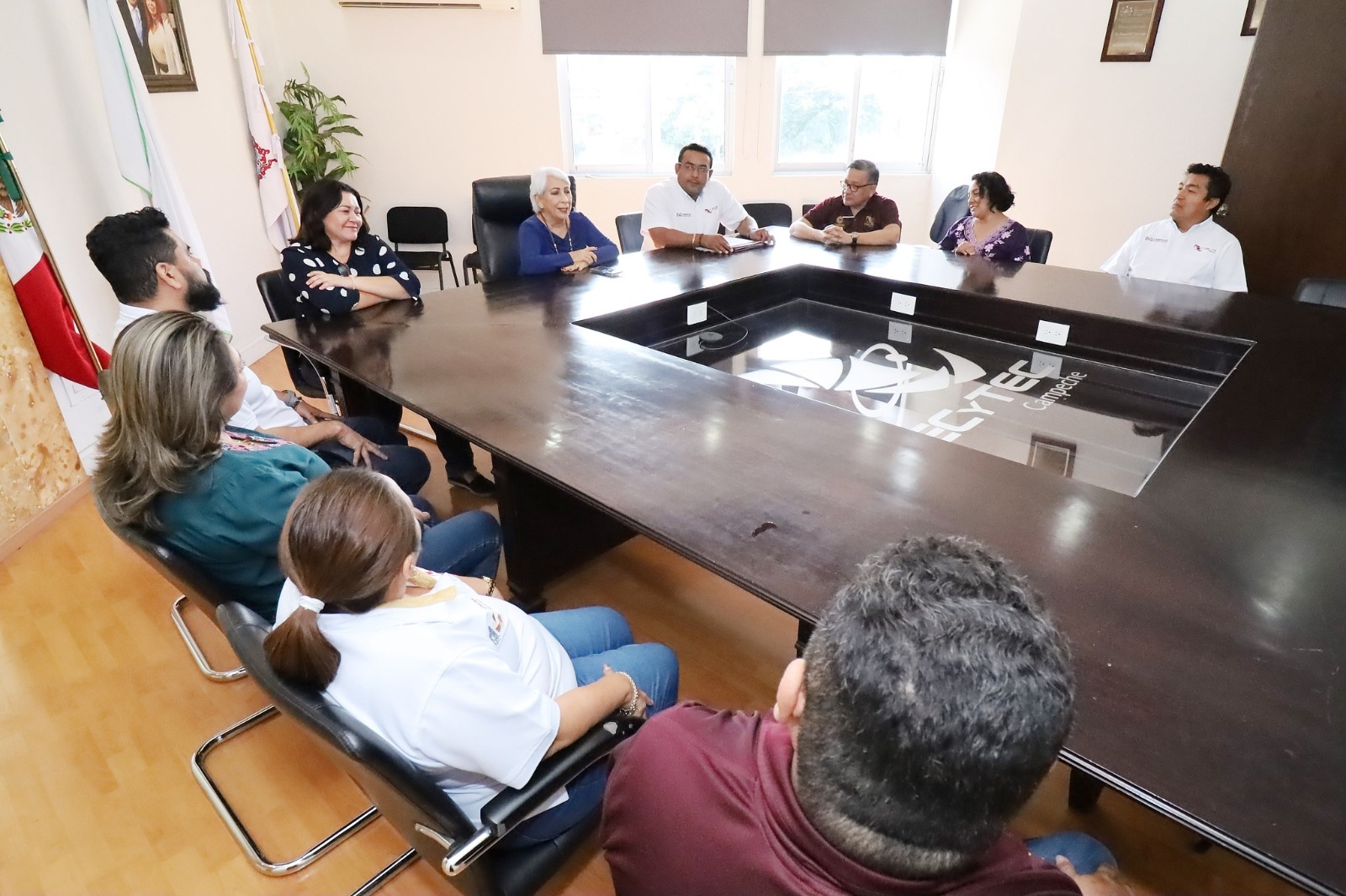 La directora general del CECyTEC viajó a la Ciudad de México en busca de soluciones