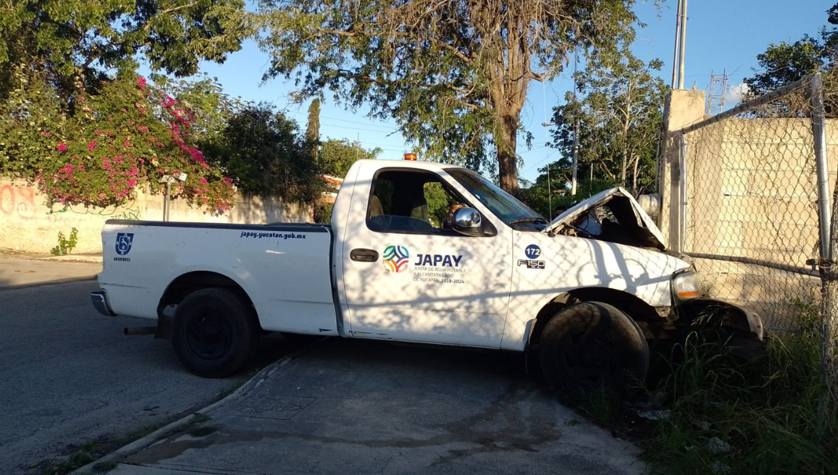 La camioneta se encontraba rumbo a la reparación de una fuga de agua La camioneta se encontraba rumbo a la reparación de una fuga de agua