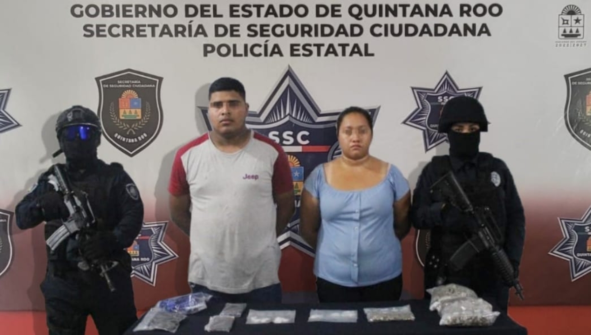 La pareja fue detenida, pero los presuntos estudiantes escaparon