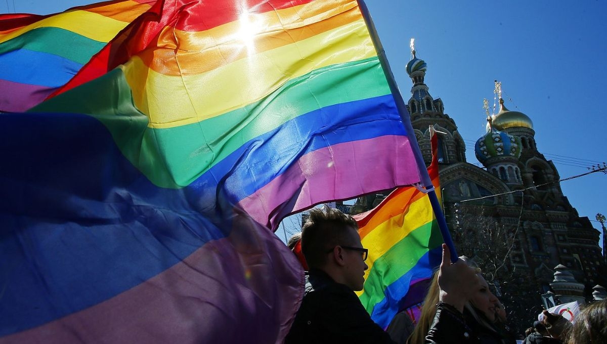 Policía de Rusia realiza redadas en bares gay de Moscú Policía de Rusia realiza redadas en bares gay de Moscú