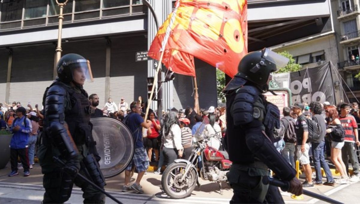 Javier Milei vivió su primera protesta como Presidente de Argentina