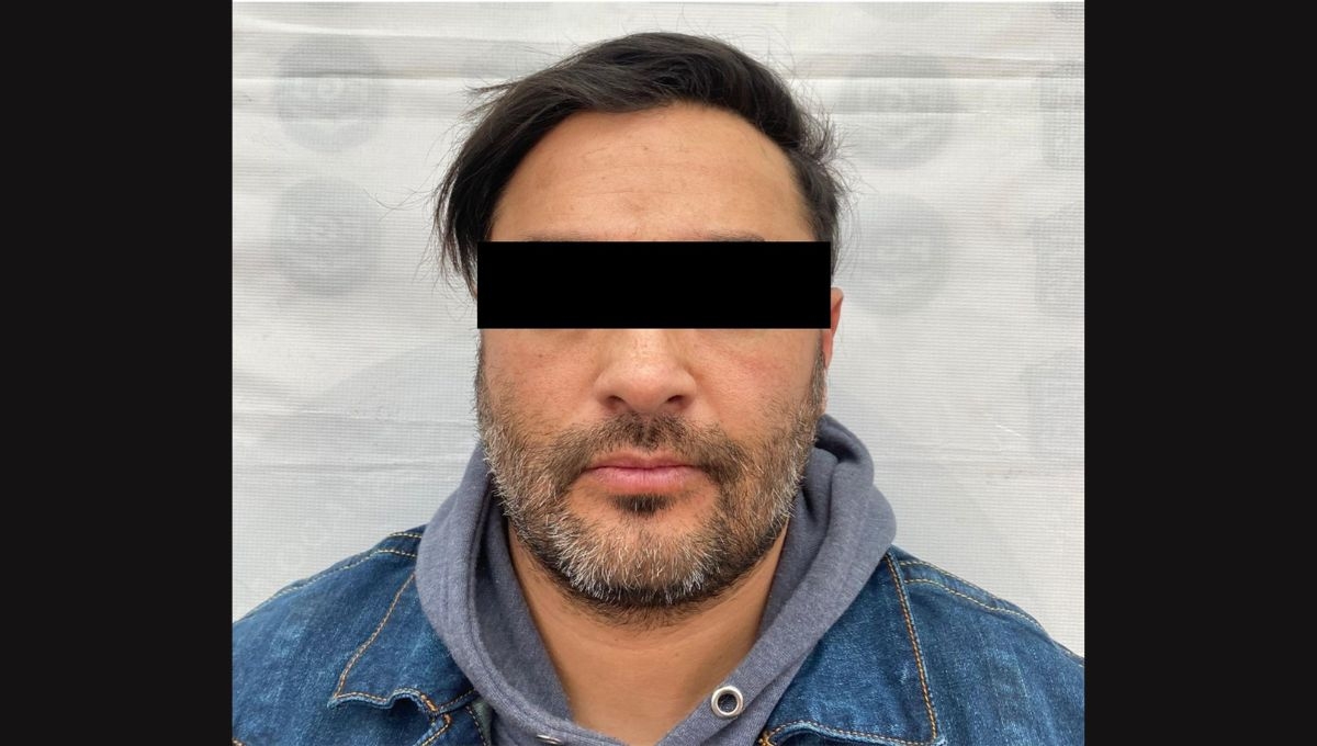 La Fiscalía General de Justicia del Estado de México, logró la detención de Aldo Federico "N", colaborador del ex Alcalde de Toluca Raymundo "N", quien sigue prófugo y acusado de secuestro exprés