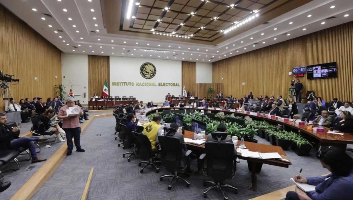 La Ley General de Instituciones y Procedimientos Electorales (LEGIPE) establece con claridad el periodo que deben durar las precampañas electorales La Ley General de Instituciones y Procedimientos Electorales (LEGIPE) establece con claridad el periodo que deben durar las precampañas electorales