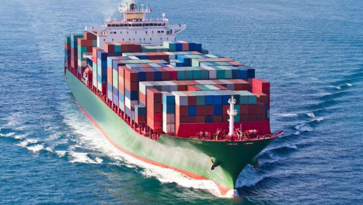 La Marina británica advirtió de ataques cerca de un barco al norte del puerto yemení de Al Hudeid