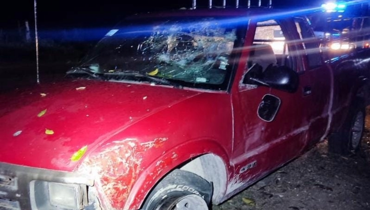 Los hombres dejaron a la camioneta abandonada en el rancho