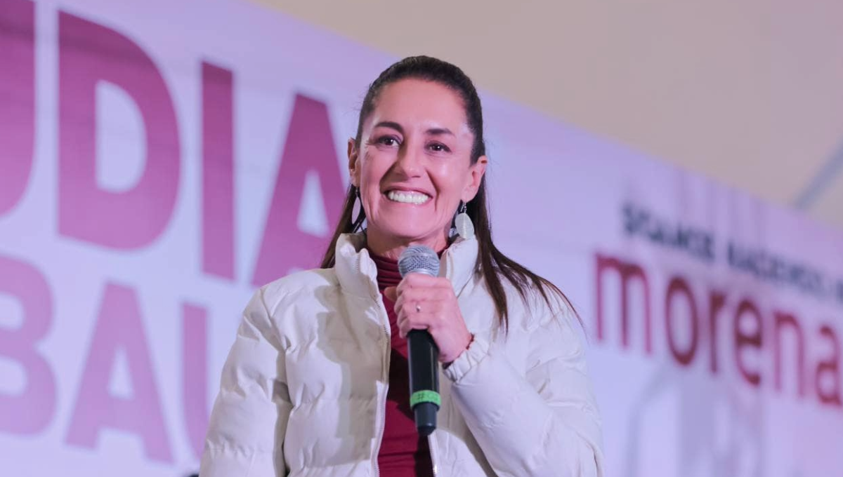 La doctora Claudia Sheinbaum Pardo llegó la mañana de hoy miércoles en el aeropuerto de Mérida