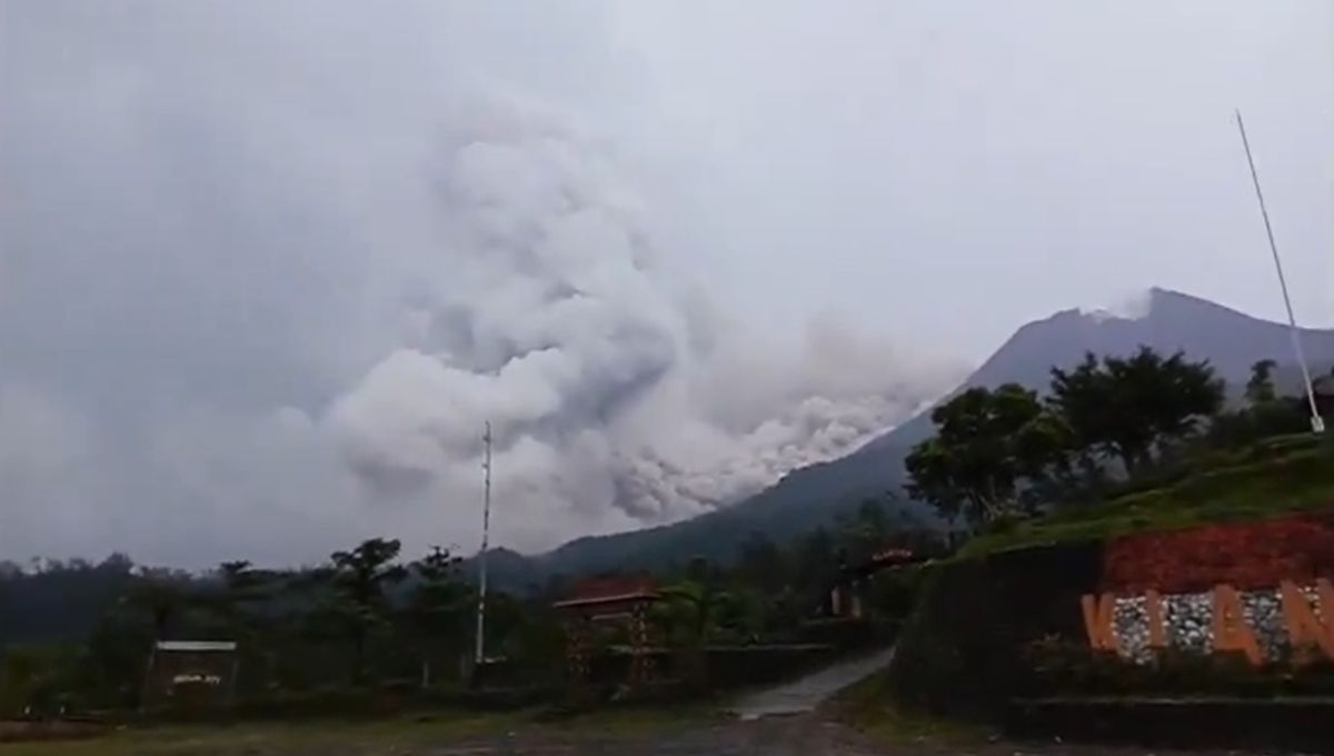 El volcán Marapi en Indonesia, hizo erupción el pasado domingo El volcán Marapi en Indonesia, hizo erupción el pasado domingo