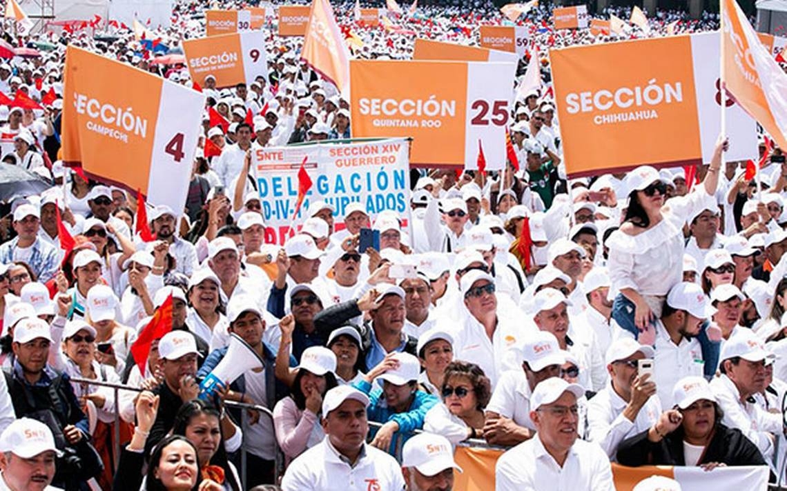 Los maestros piden una mejora salarial Los maestros piden una mejora salarial