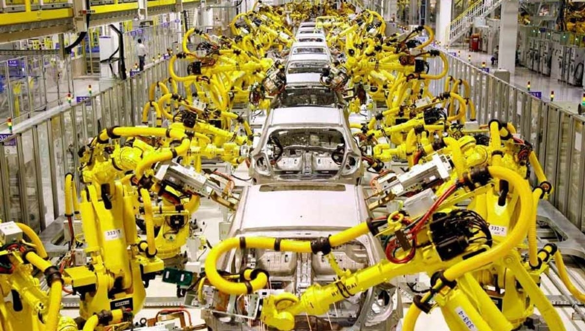 Inegi reportó que en noviembre repunto la producción y exportación de vehículos ligeros