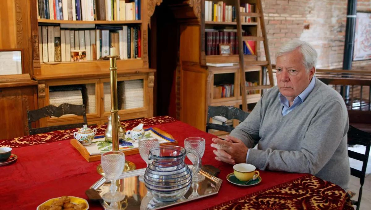El hombre de 80 años es soltero y sin hijos El hombre de 80 años es soltero y sin hijos