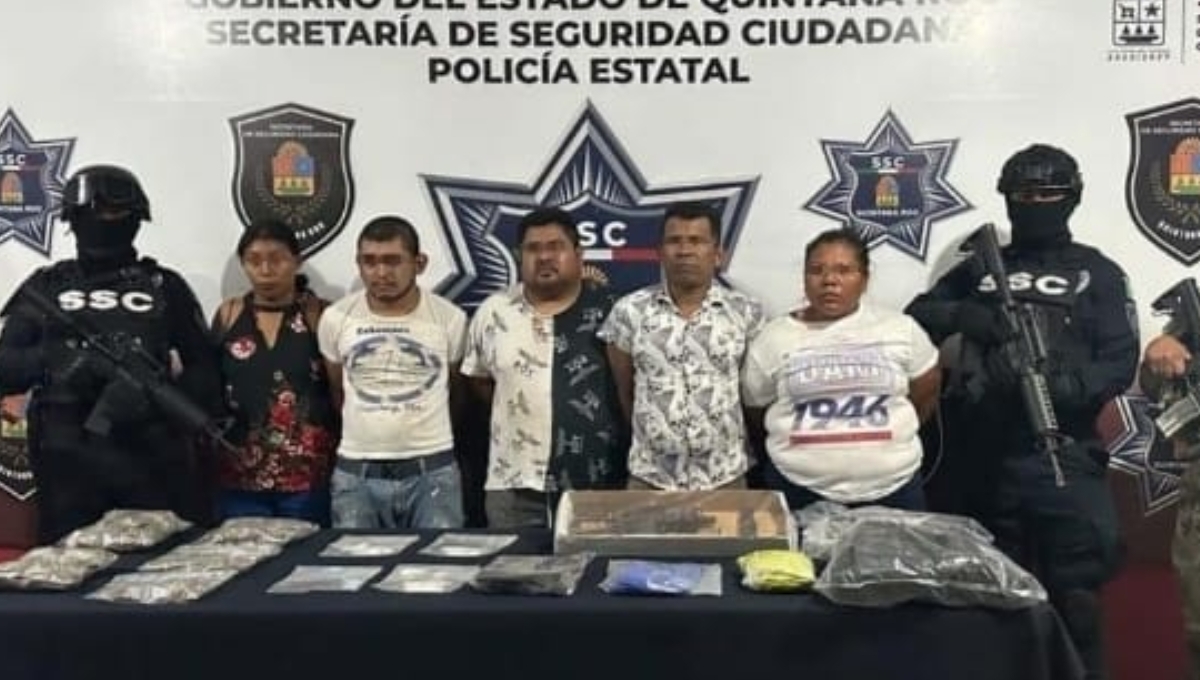 Detienen a cinco presuntos narcomenudistas armados en la Región 102 de Cancún