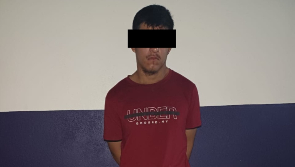 El hombre quedó a disposición de las autoridades para resolver su situación legal