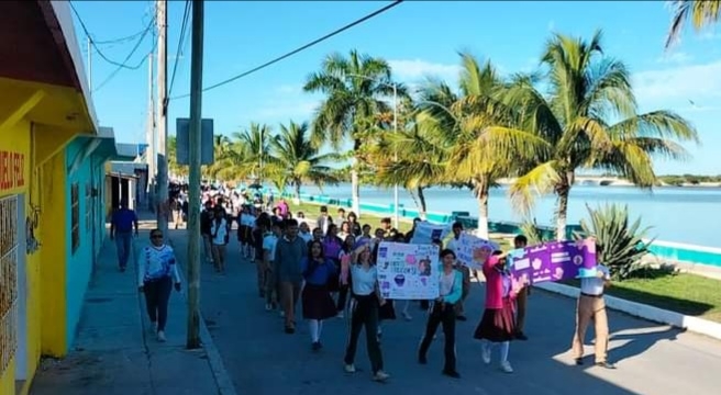 Marcharon por las calles principales de Sabancuy