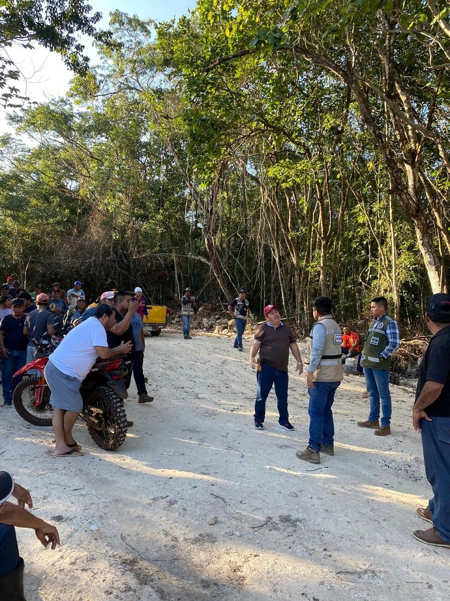 Por el presunto despojo de tierras, campesinos de Felipe Carrillo Puerto bloquearon los trabajos del tramo 6 del Tren Maya Por el presunto despojo de tierras, campesinos de Felipe Carrillo Puerto bloquearon los trabajos del tramo 6 del Tren Maya
