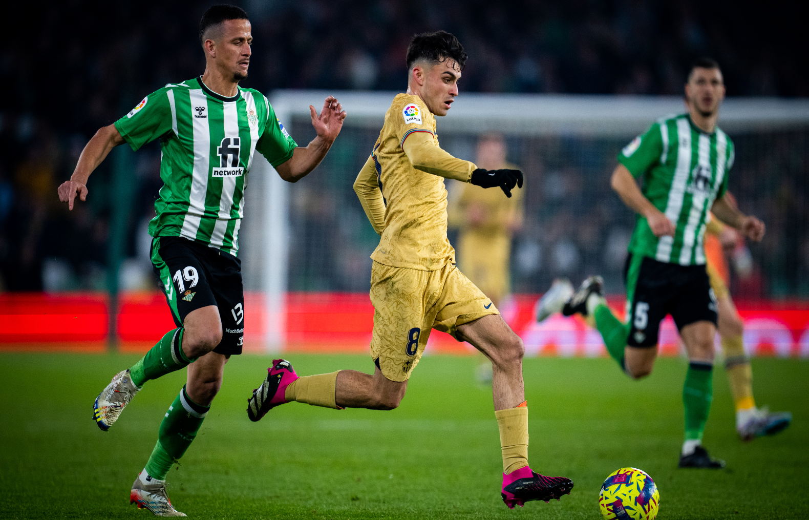 Barcelona busca coronarse en LaLiga luego de vencer al Betis en media jornada