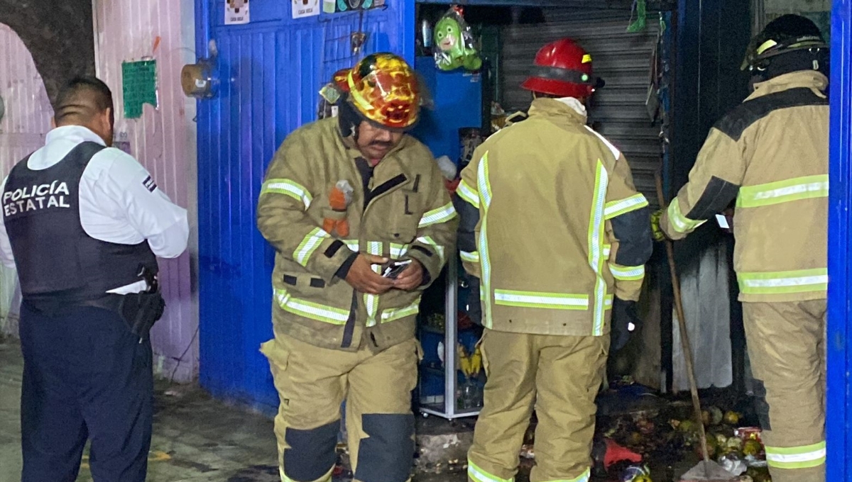 La pronta intervención de los Bomberos evitó que las llamas avanzaran a otros locales