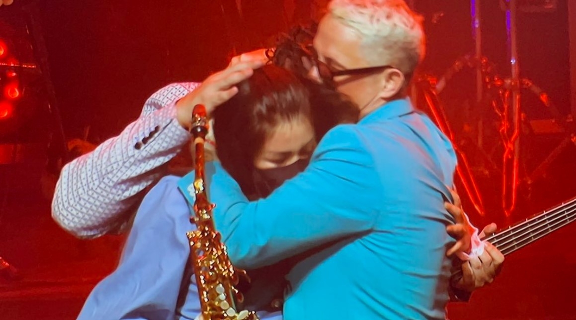 Elena Ríos tocó junto Alejandro Sanz Elena Ríos tocó junto Alejandro Sanz