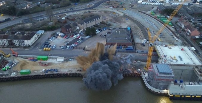 Bomba que explotó en Inglaterra Bomba que explotó en Inglaterra