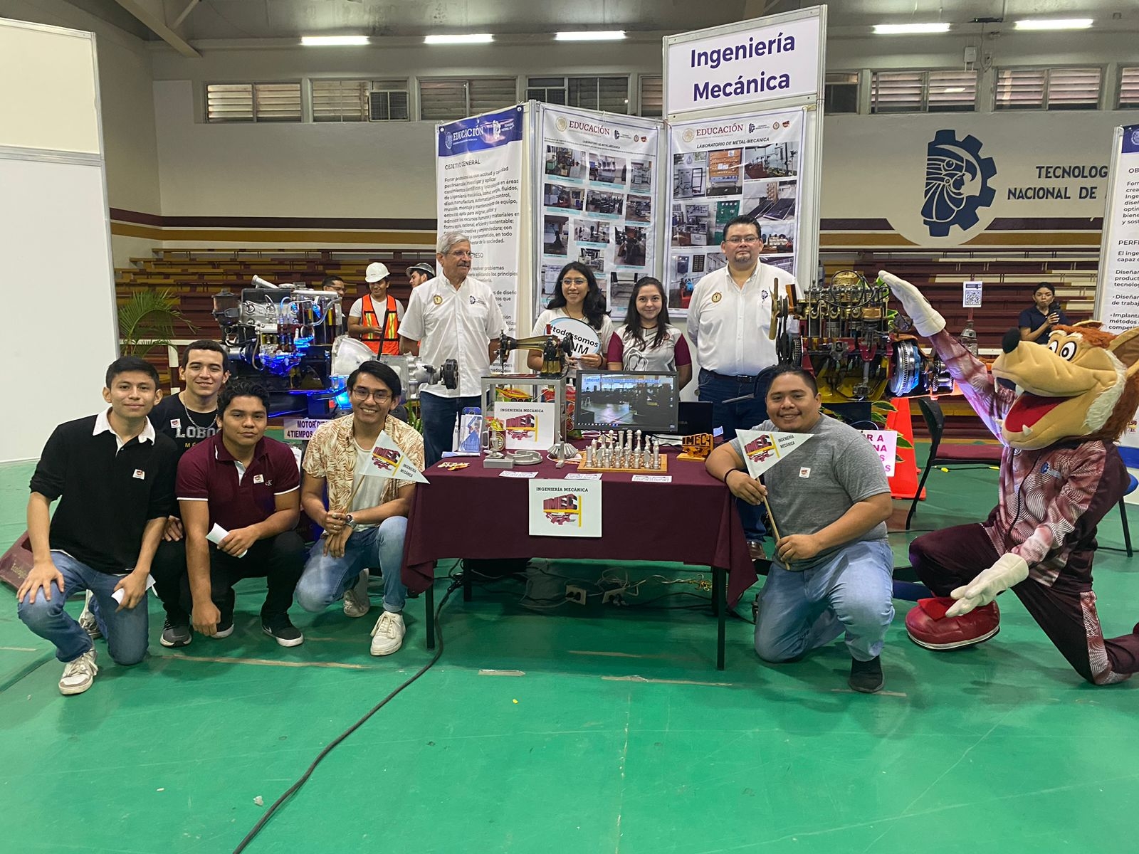 Uno de los objetivos del evento fue acercarse a los jóvenes próximos a egresar de la preparatoria Uno de los objetivos del evento fue acercarse a los jóvenes próximos a egresar de la preparatoria
