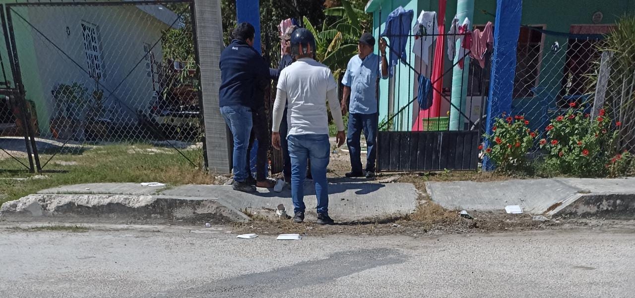 El hombre fue detenido solamente por alterar el orden El hombre fue detenido solamente por alterar el orden
