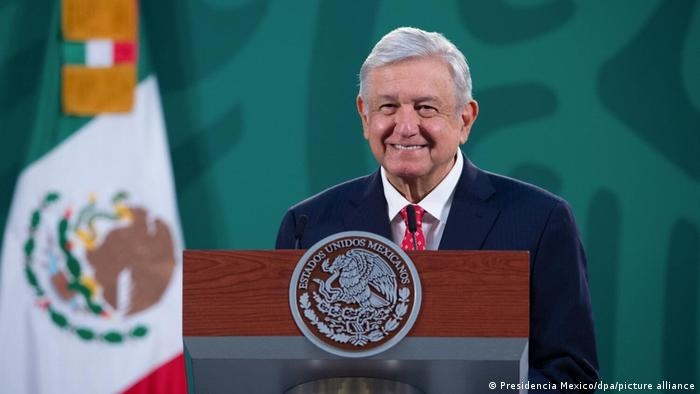 Andrés Manuel prohíbe el maíz transgénico