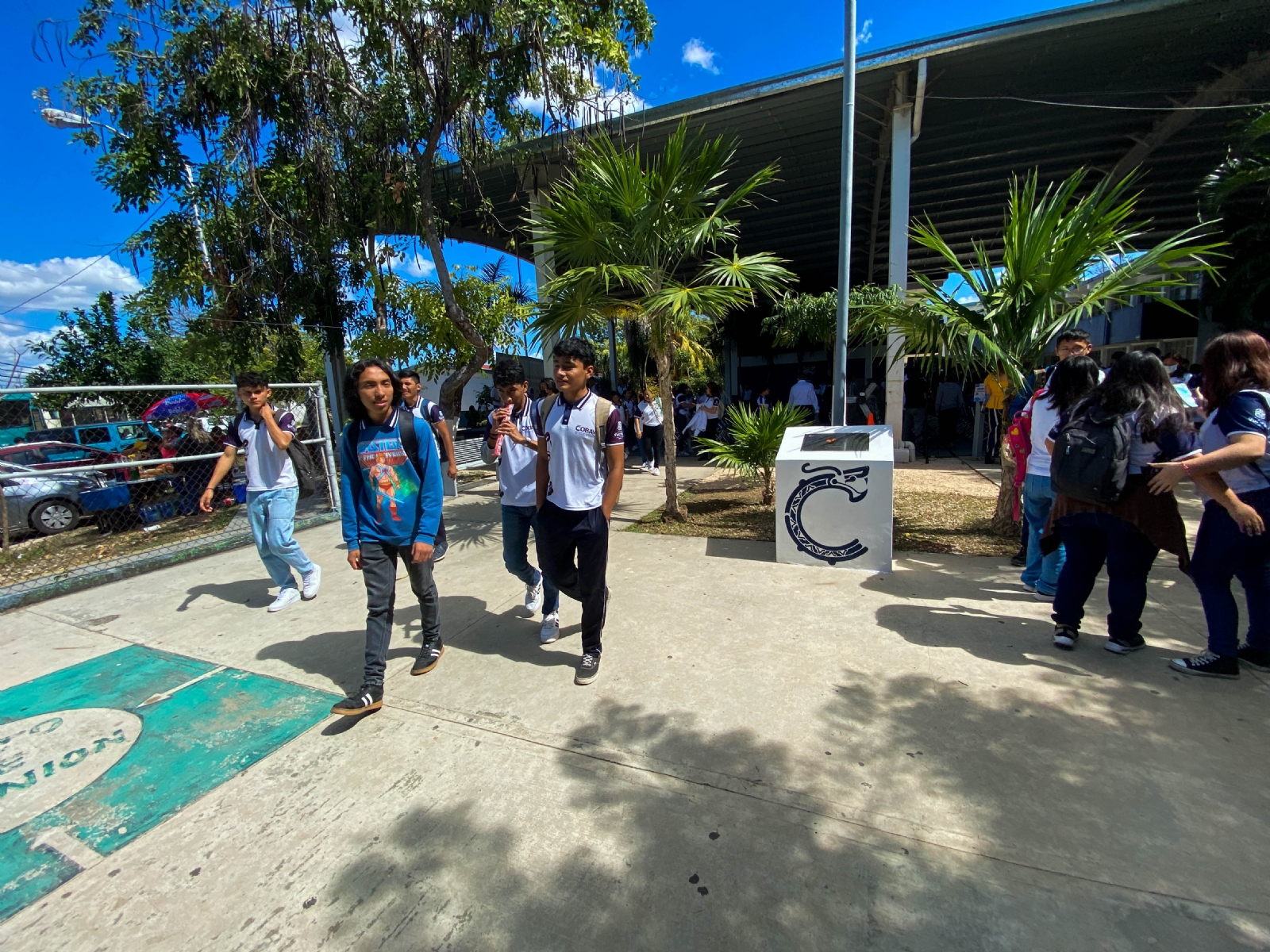 Los días Lunes Regional y Martes de Batalla de las Flores, los meridanos suspenden las actividades académicas