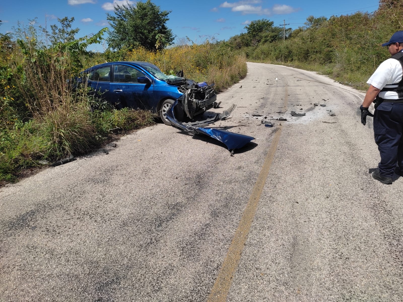 Un hombre murió en un accidente de auto al chocar contra un camión en Candelaria