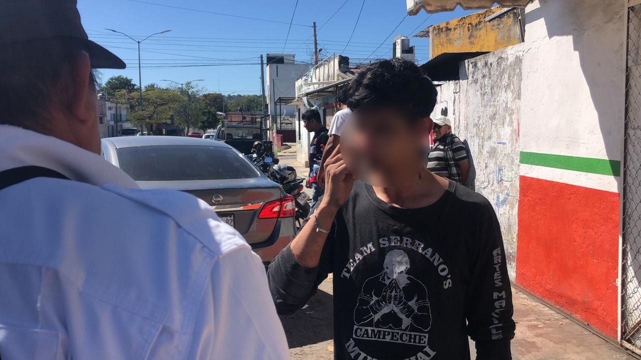 Luego de robar una pantalla, un ladrón estuvo a punto de ser linchado en Campeche Luego de robar una pantalla, un ladrón estuvo a punto de ser linchado en Campeche