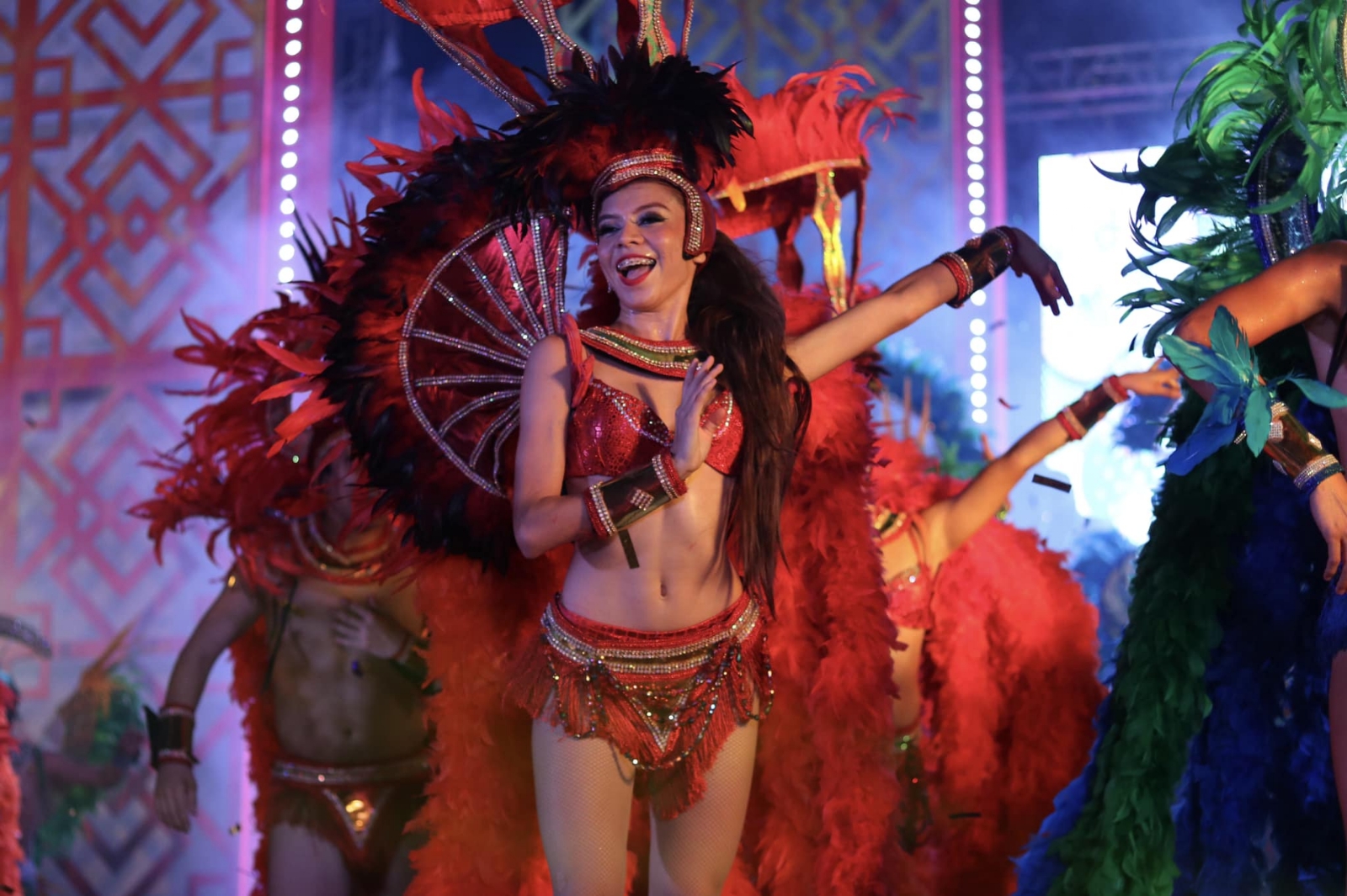El Carnaval de Mérida inicia con el Viernes de Corso El Carnaval de Mérida inicia con el Viernes de Corso
