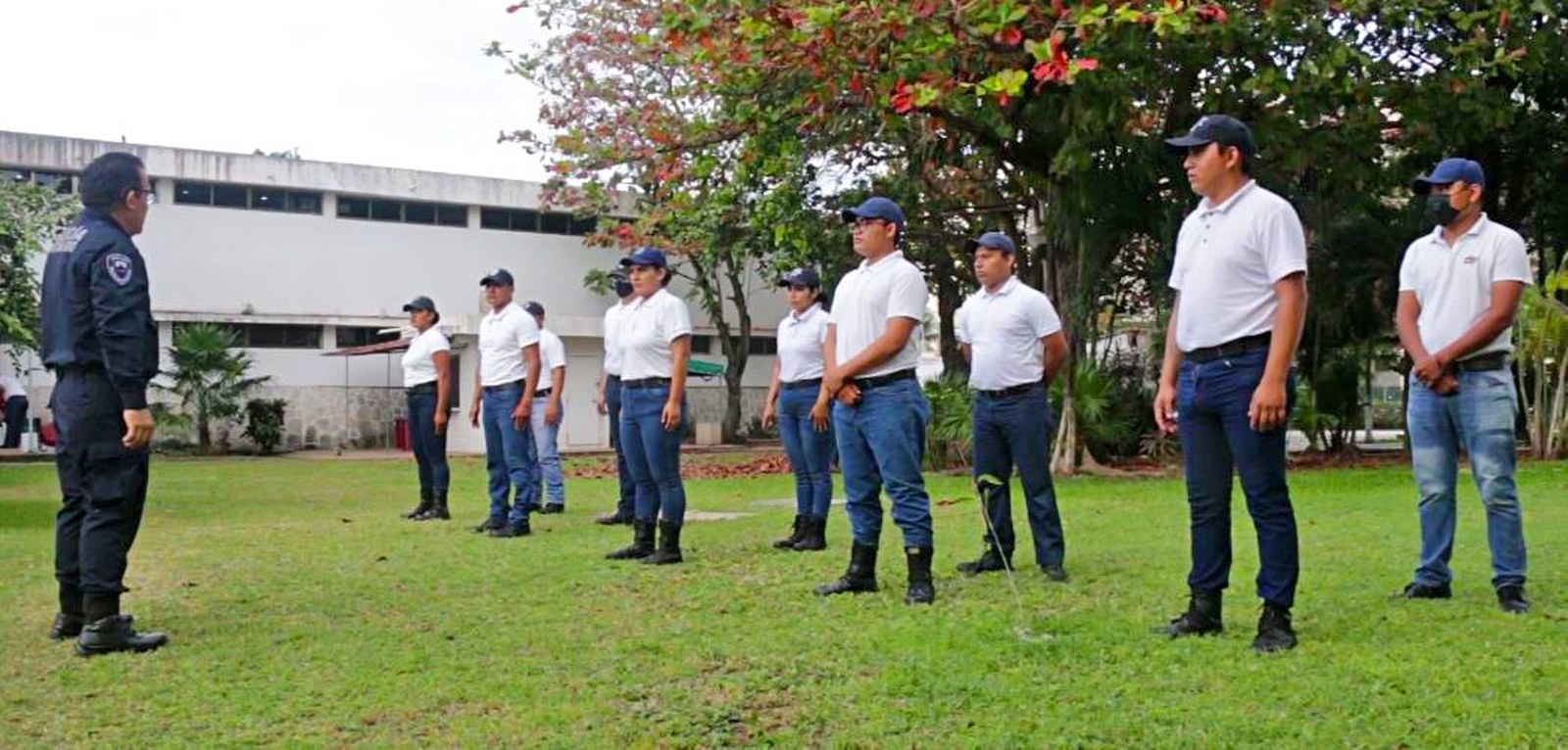 La convocatoria se lanzó a principios de año y no se está solicitando el bachillerato