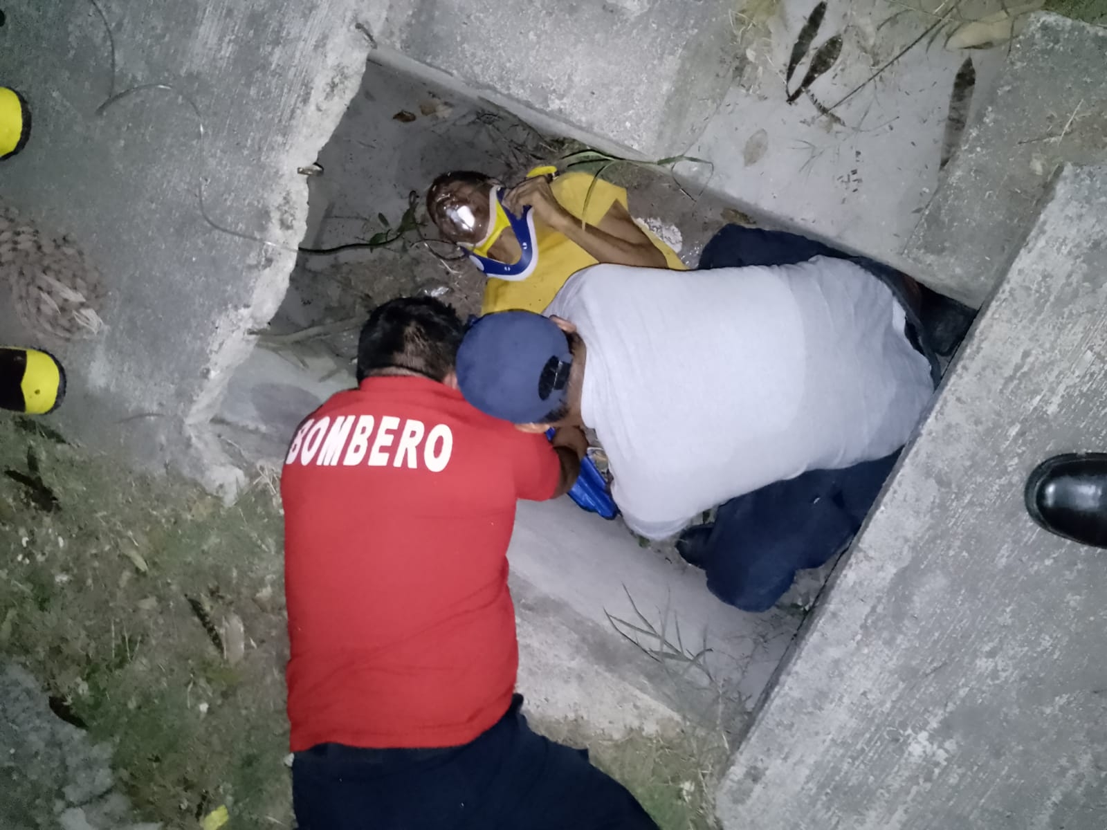 Un guardia de seguridad lo encontró y pidió apoyo al 911 Un guardia de seguridad lo encontró y pidió apoyo al 911