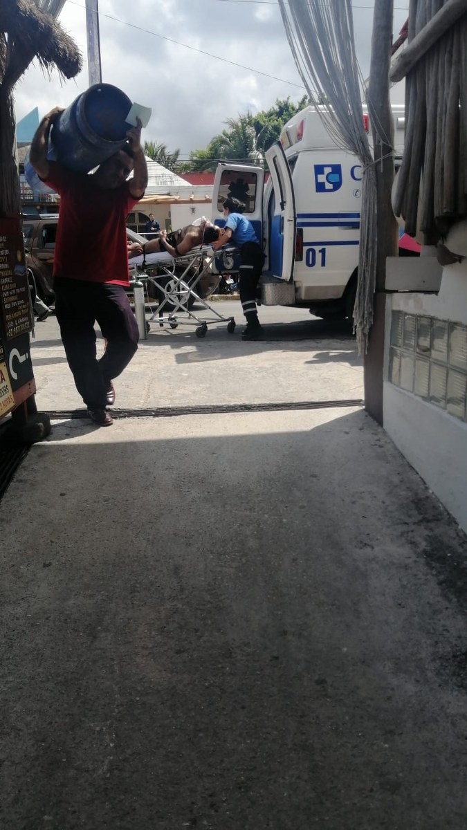 El hombre fue estabilizado y se encontraba fuera de peligro El hombre fue estabilizado y se encontraba fuera de peligro