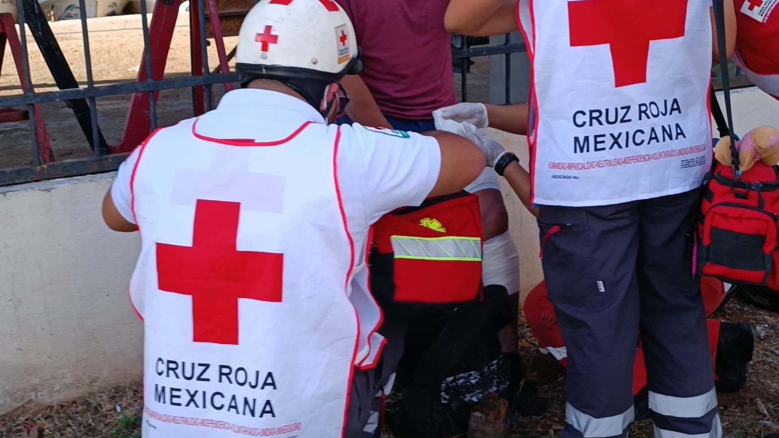 El motociclista presentó una herida en la pierna izquierda