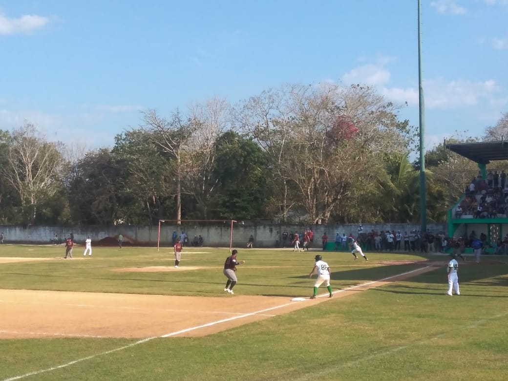 Jaiberos de Sabancuy hizo su presentación como local en la Liga Estatal Campechana de Beisbol