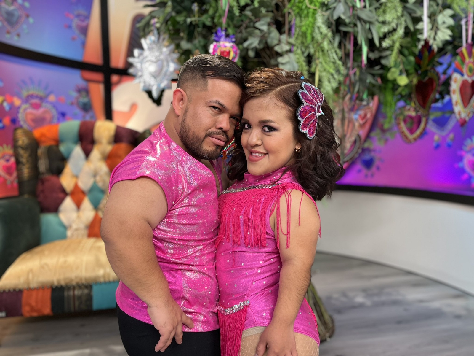 Solo una pareja podrá tener la boda que siempre soñó, hasta el momento esta pareja va ganando. Foto: Especial