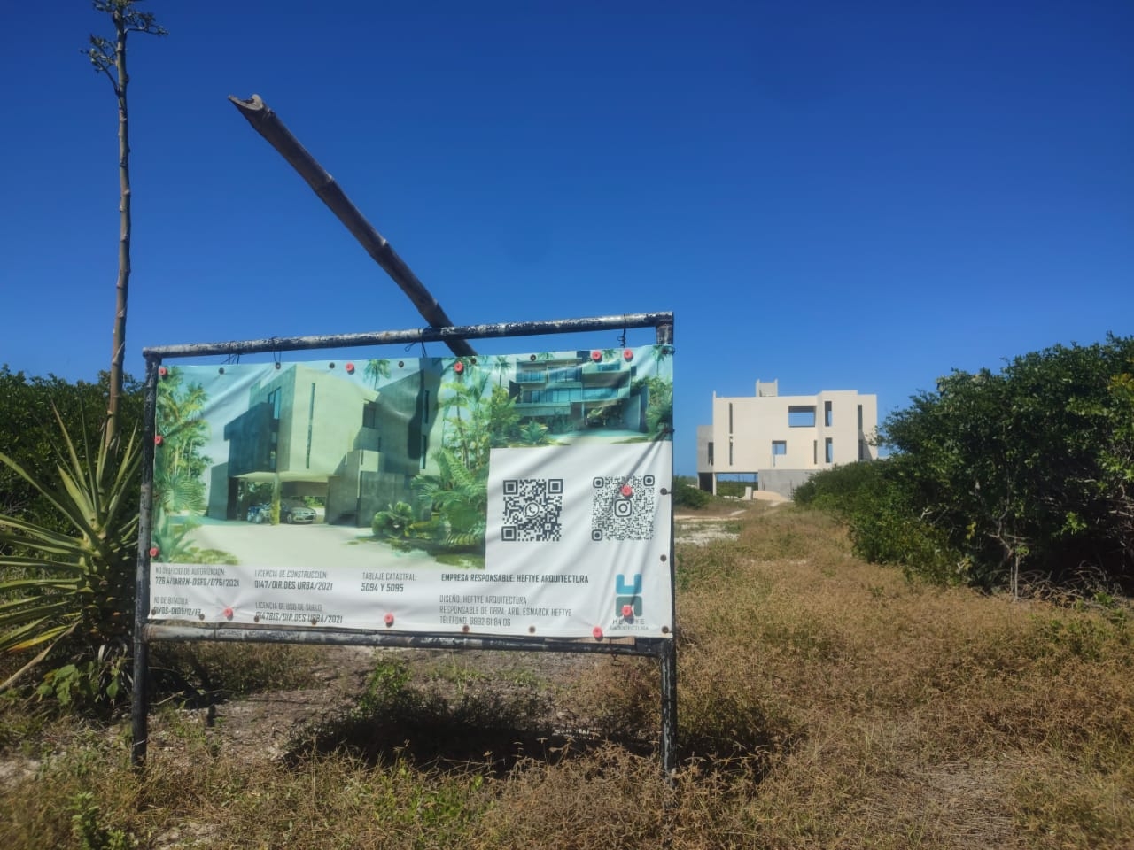La zona donde se edifica el complejo habitacional es playa virgen y está en una reserva La zona donde se edifica el complejo habitacional es playa virgen y está en una reserva