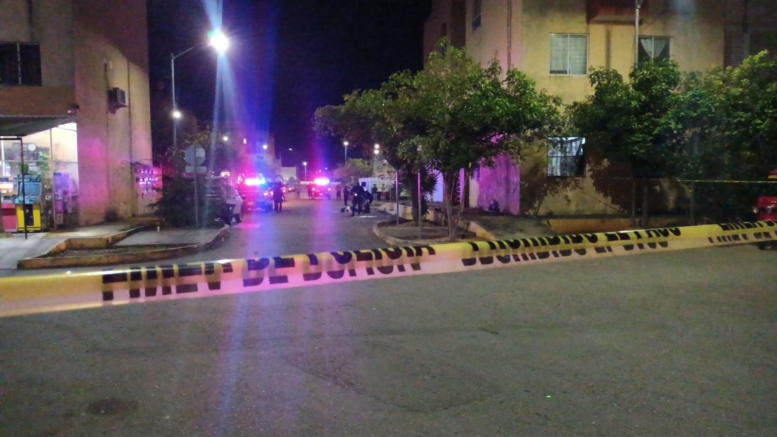 La zona donde fue ejecutado un hombre en Cancún fue acordonada La zona donde fue ejecutado un hombre en Cancún fue acordonada